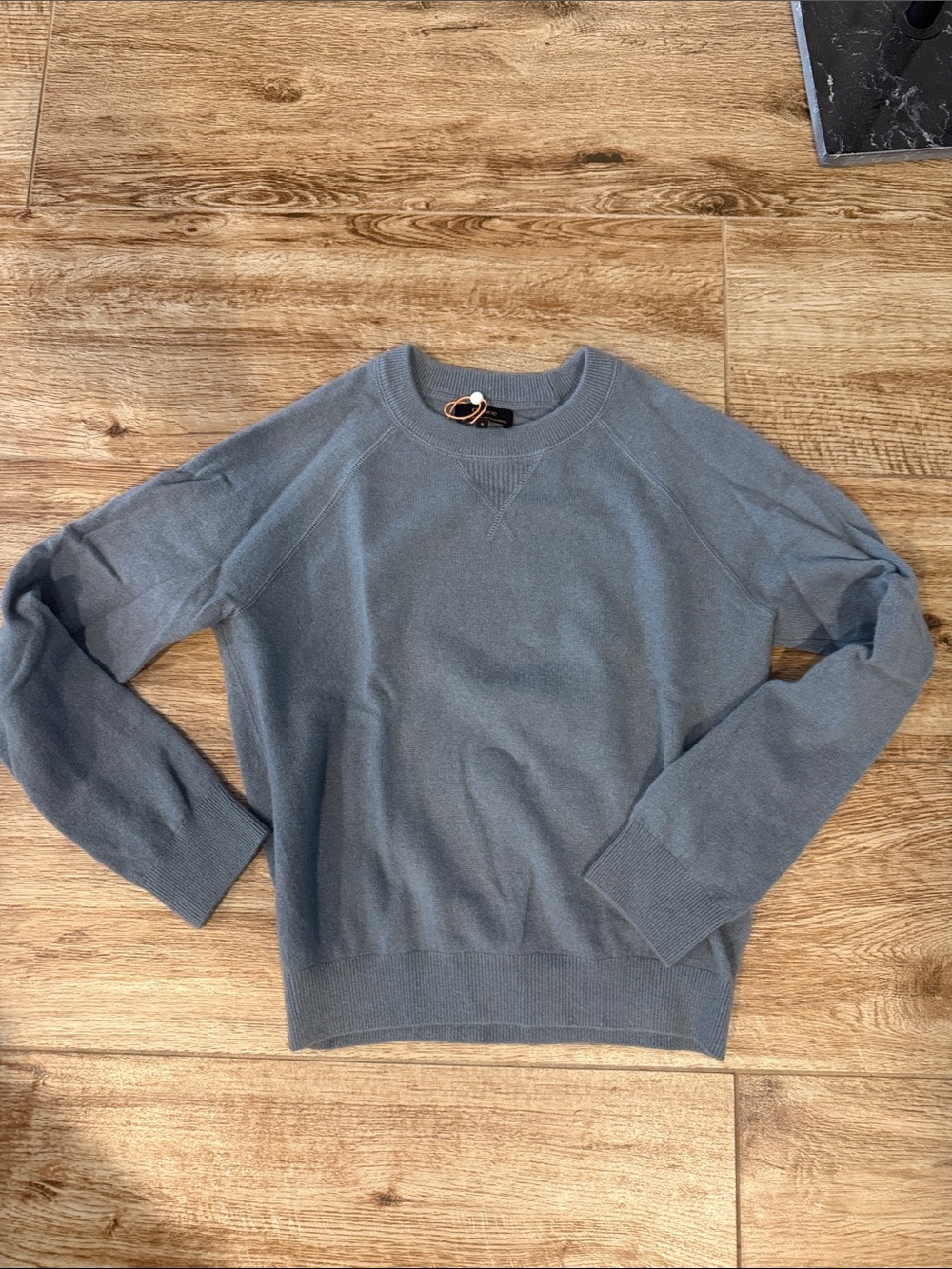 100% CASHMERE Quince Women’s Crewneck Sweater